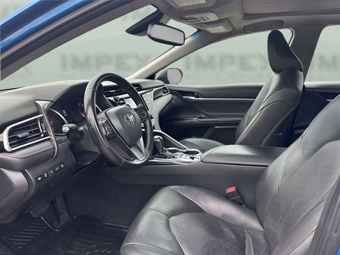 Used 2018 Toyota Camry XSE w/ Protection Package (Q2) image 9