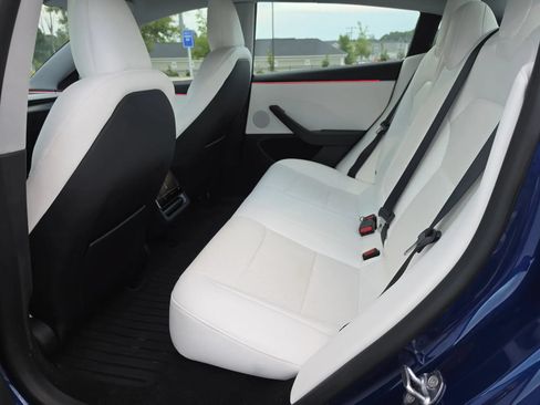 Used 2025 Tesla Model 3 RWD image 19