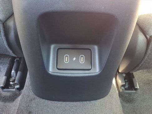 New 2026 Hyundai Elantra Limited image 30