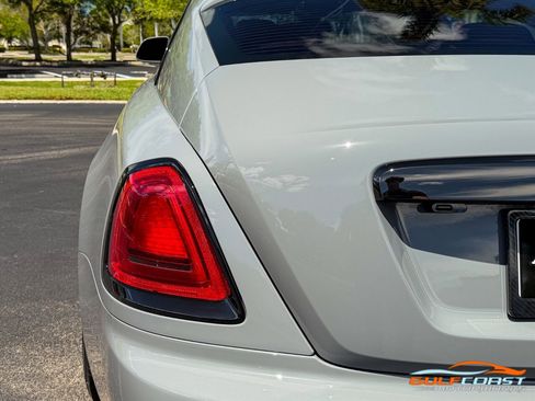 Used 2018 Rolls-Royce Wraith image 55