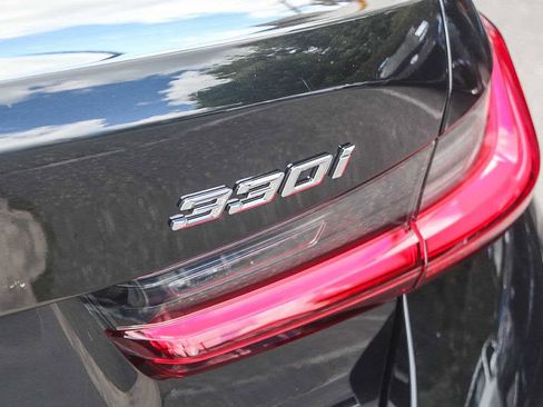 New 2026 BMW 330i Sedan w/ Convenience Package image 38