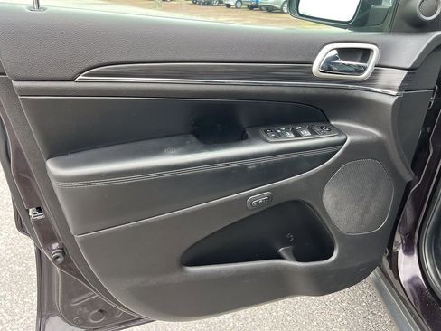 Used 2021 Jeep Grand Cherokee Limited image 15