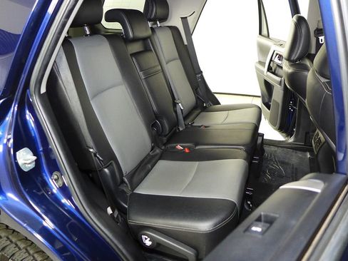 Used 2018 Toyota 4Runner SR5 Premium image 20