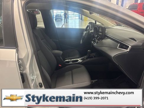 Used 2024 Toyota Corolla LE image 30