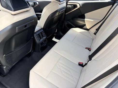 Used 2025 BMW X3 xDrive30i w/ Convenience Package AWD/4WD image 17
