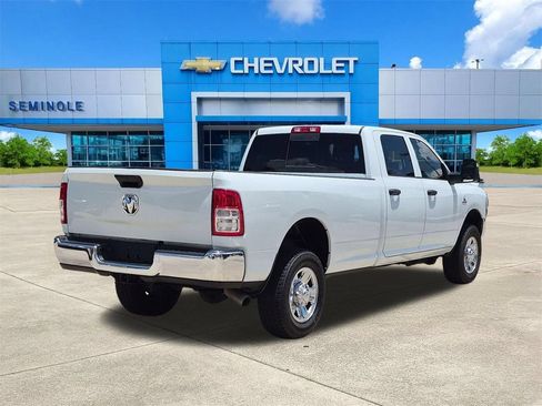 Used 2024 RAM 2500 Tradesman w/ Chrome Appearance Group AWD/4WD image 4