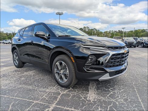 New 2026 Chevrolet Blazer LT w/ LPO, Floor Liner Package FWD image 2