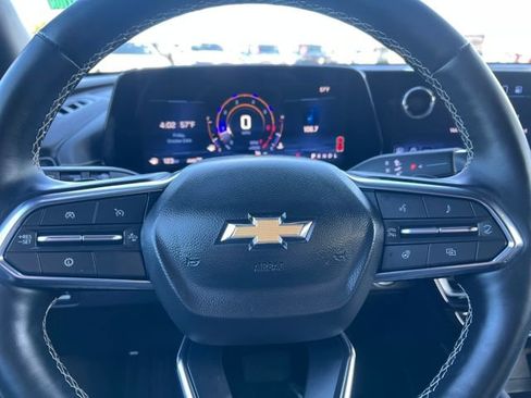 Certified 2025 Chevrolet Traverse LT image 28