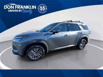 New 2025 Nissan Pathfinder SV