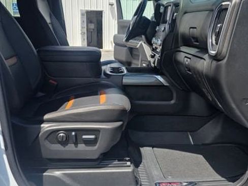 Used 2023 GMC Sierra 2500 AT4 w/ AT4 Premium Plus Package AWD/4WD image 16