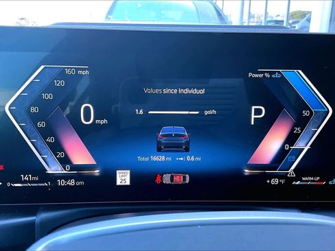 Certified 2025 BMW 330i Sedan image 25