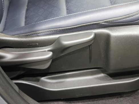 Used 2022 Chevrolet Bolt EUV Premier w/ Launch Edition FWD image 27