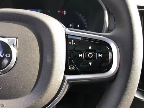 New 2026 Volvo XC90 B6 Plus w/ Protection Package Premier image 23