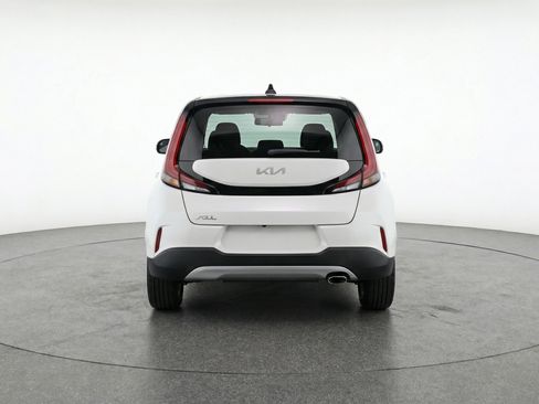 Used 2025 Kia Soul LX w/ LX Technology Package FWD image 7