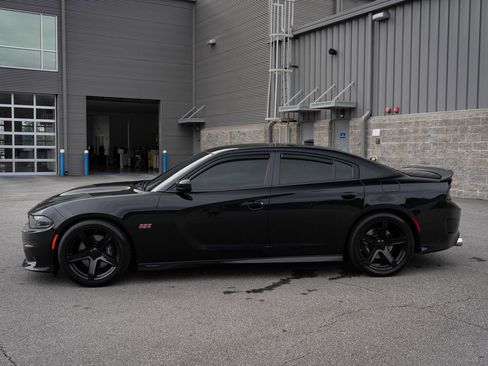 Used 2023 Dodge Charger Scat Pack w/ Plus Group RWD image 5