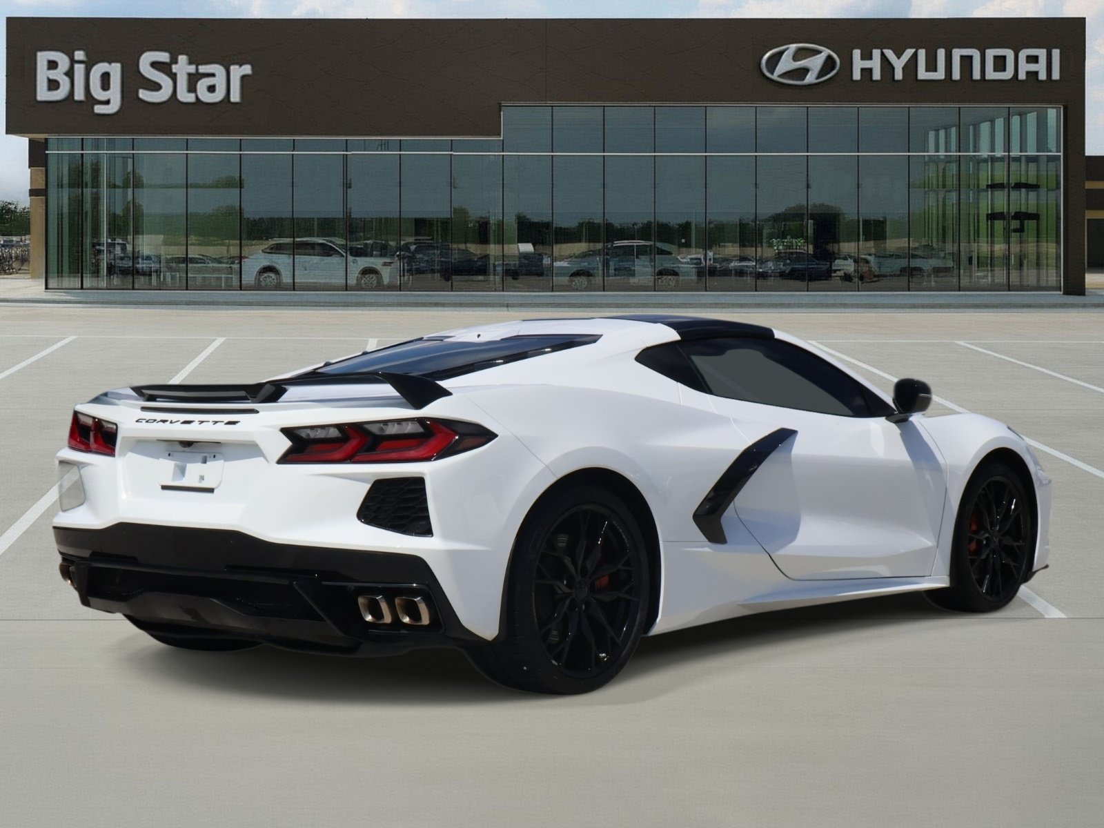 Used 2024 Chevrolet Corvette Stingray Premium Cpe w/ Z51 Performance Package RWD image 4