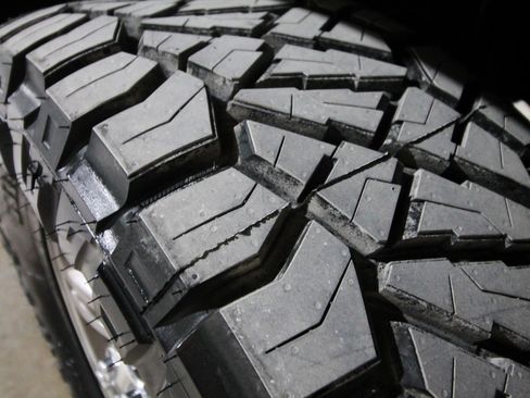 Used 2016 Ford F250 King Ranch w/ FX4 Off-Road Package image 17