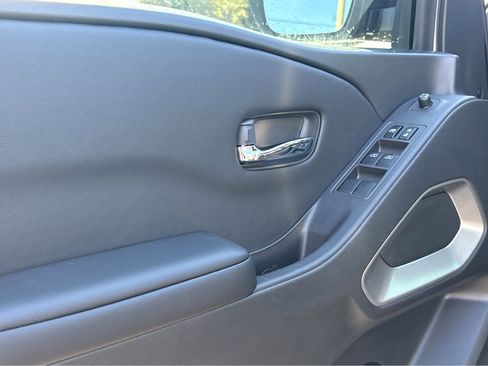 New 2026 Nissan Frontier SV image 22