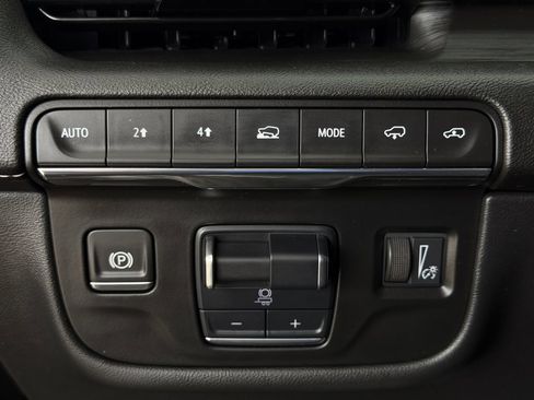 Used 2021 Cadillac Escalade Sport w/ Driver Assist Tech Package AWD/4WD image 23
