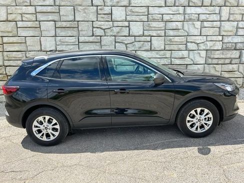 Used 2024 Ford Escape Active AWD/4WD image 6