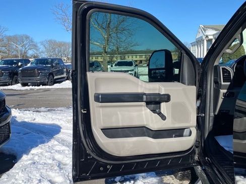 Used 2021 Ford F350 XL image 24