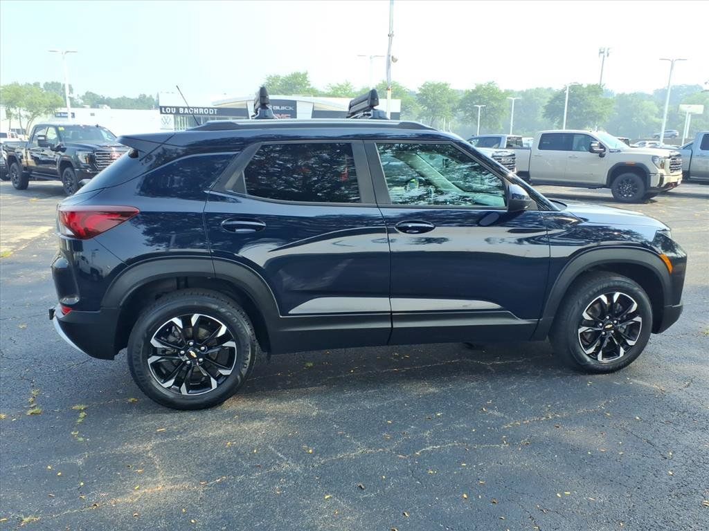 Used 2021 Chevrolet TrailBlazer LT AWD/4WD image 8