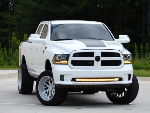 Used 2016 RAM 1500 Express AWD/4WD image 17