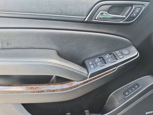 Used 2016 Chevrolet Tahoe LT RWD image 11