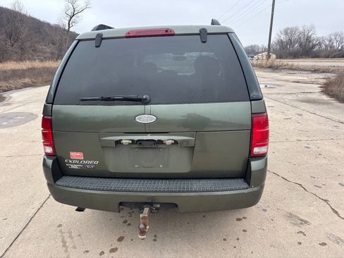 Used 2004 Ford Explorer Sport XLT image 4