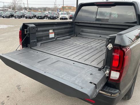 Used 2018 Honda Ridgeline Black Edition image 33