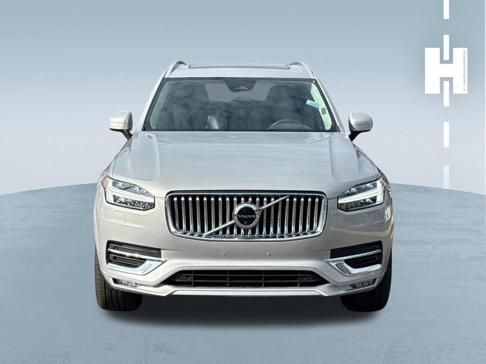 Used 2023 Volvo XC90 B6 Plus AWD/4WD image 2