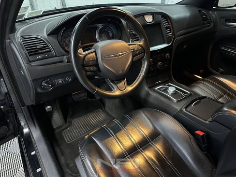 Used 2016 Chrysler 300 S AWD/4WD image 23
