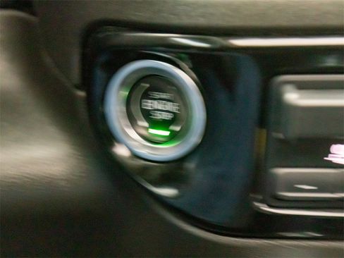 Used 2024 GMC Sierra 1500 Elevation w/ Elevation Premium Package image 32