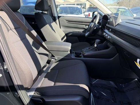 Used 2026 Honda CR-V EX image 7