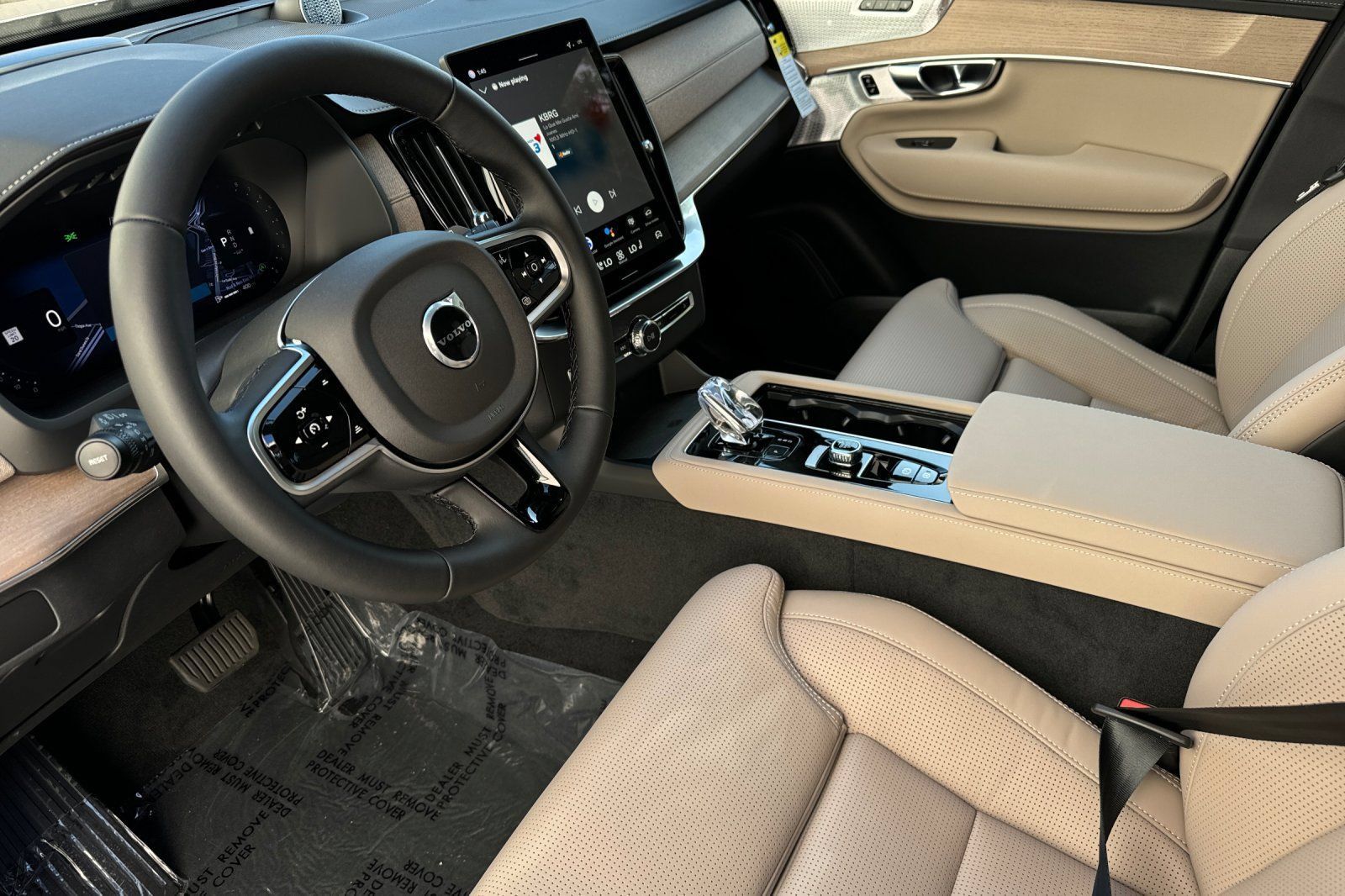 New 2026 Volvo XC90 B5 Ultra w/ Protection Package Premier AWD/4WD image 10