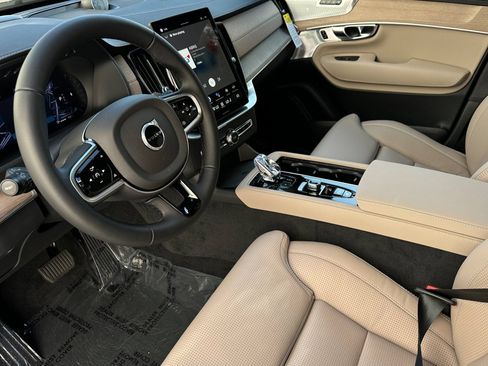 New 2026 Volvo XC90 B5 Ultra w/ Protection Package Premier AWD/4WD image 10
