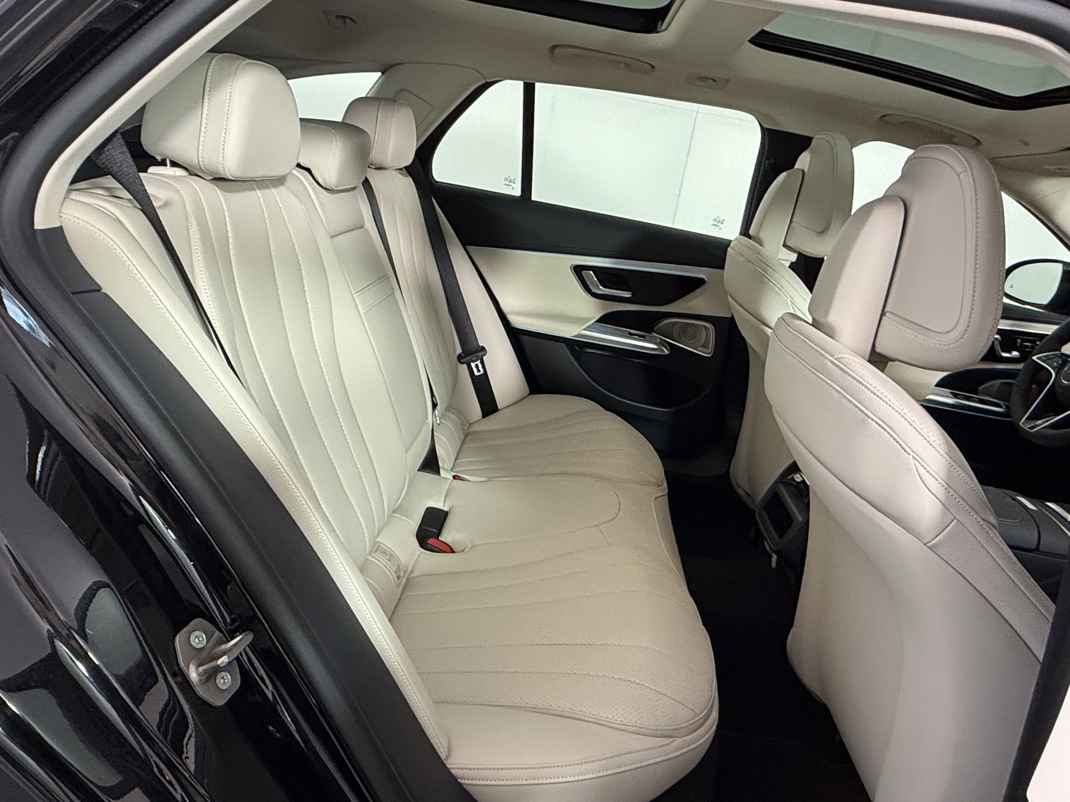 New 2027 Mercedes-Benz E 450 4MATIC All-Terrain Wagon image 31