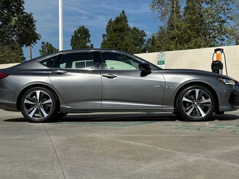 Certified 2025 Acura TLX w/ Technology Package image 6