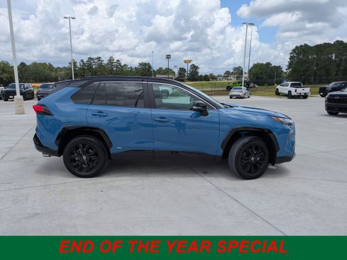 Used 2022 Toyota RAV4 XSE image 8