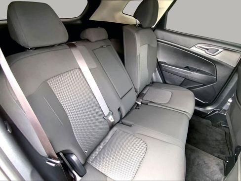 Used 2025 Kia Sportage LX FWD image 18