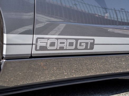 Used 2006 Ford GT image 82