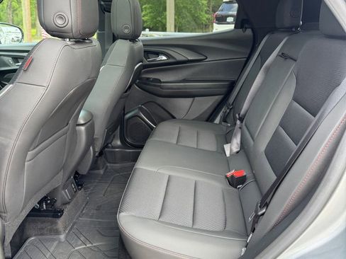 Used 2023 Chevrolet TrailBlazer RS w/ Sun and Liftgate Package image 12