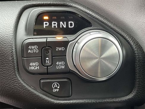 Used 2025 RAM 1500 Laramie image 28