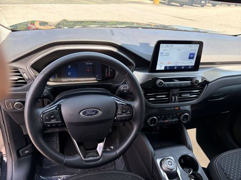 Used 2024 Ford Escape Active AWD/4WD image 34