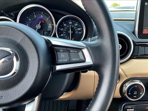 Used 2017 MAZDA MX-5 Miata RF Grand Touring image 19