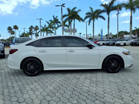 Used 2025 Honda Civic Sport image 18