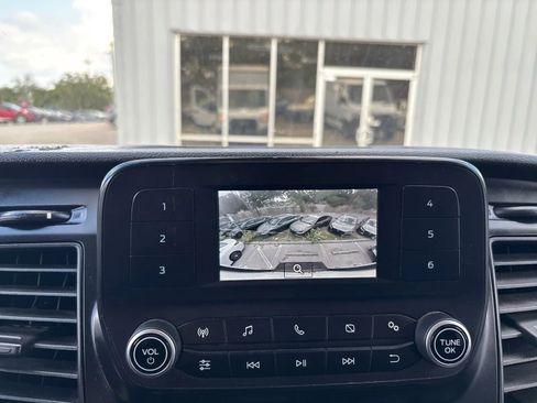 Used 2022 Ford Transit 350 DRW RWD image 18