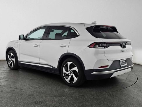 Used 2023 VinFast VF 8 Eco AWD/4WD image 5