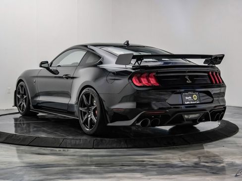 Used 2021 Ford Mustang Shelby GT500 w/ Carbon Fiber Track Pack RWD image 10