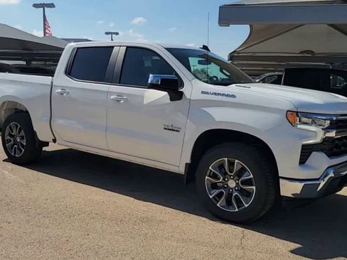 New 2026 Chevrolet Silverado 1500 LT image 3